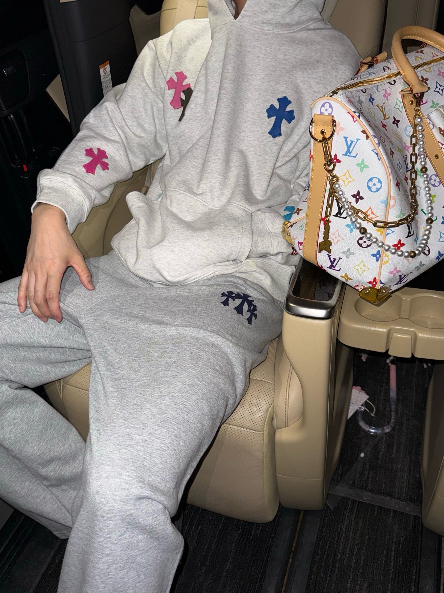 Chrome Hearts Grey Flocked Three-Cross Casual Sweatpants. Made of custom-woven and dyed chunky knit loose fabric, segmented cut. Uses the same electrostatic flocking process as the original garment, not the usual die-cut process; the color may vary d