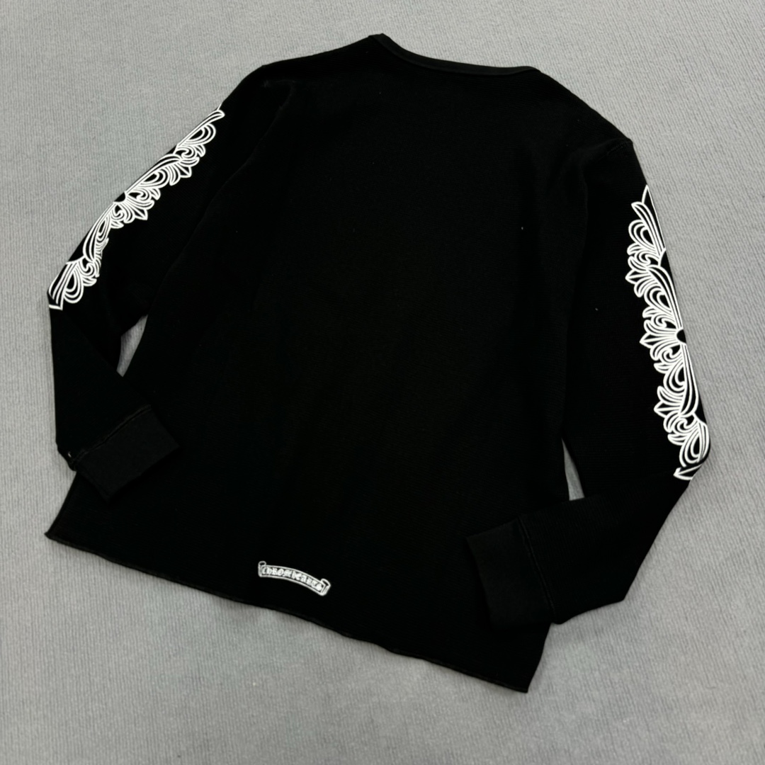 Chrome Hearts New Waffle Gown Horseshoe Flower Cross Long SleeveCustom-woven YB waffle gown fabric, featuring a 3D bound collar, imported ink printing, unisex style, three colors available, limited stock.Sizes: S M L XL