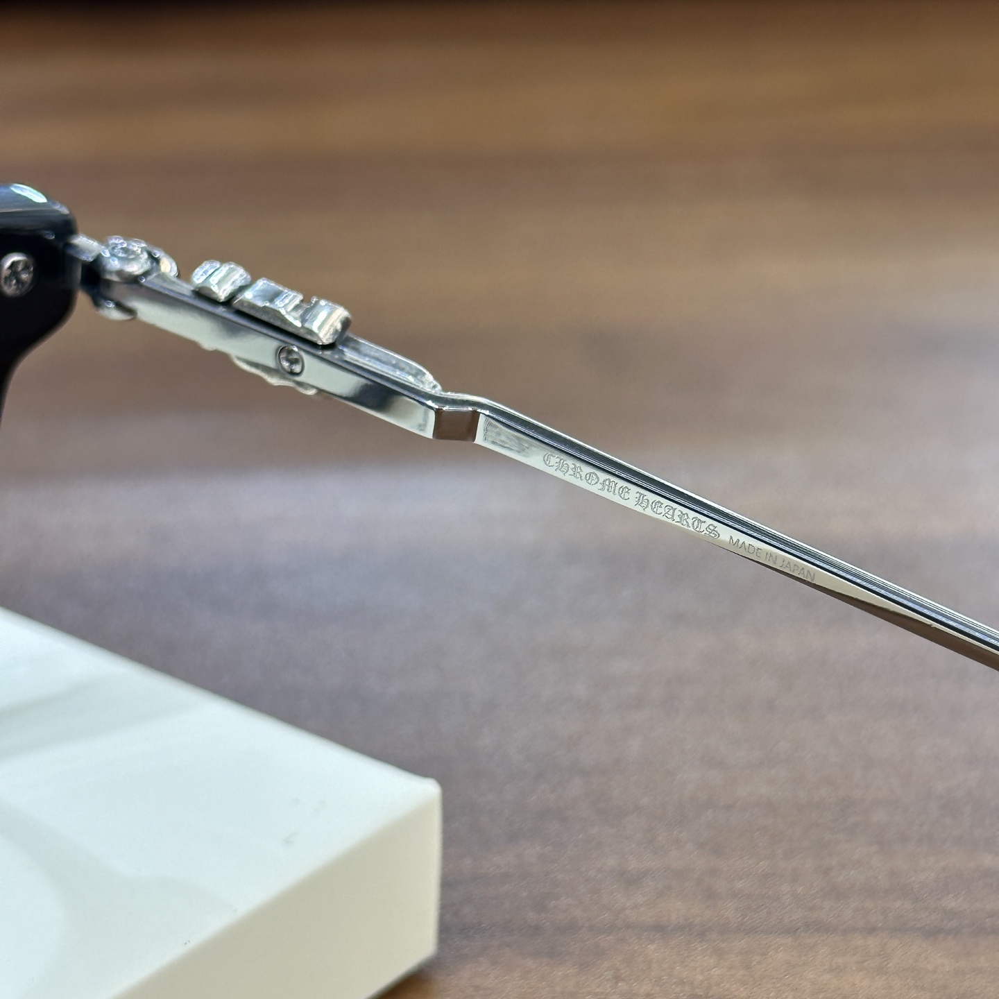 CH Sword Eyeglasses Model: CLOACOSize: 53-22-145