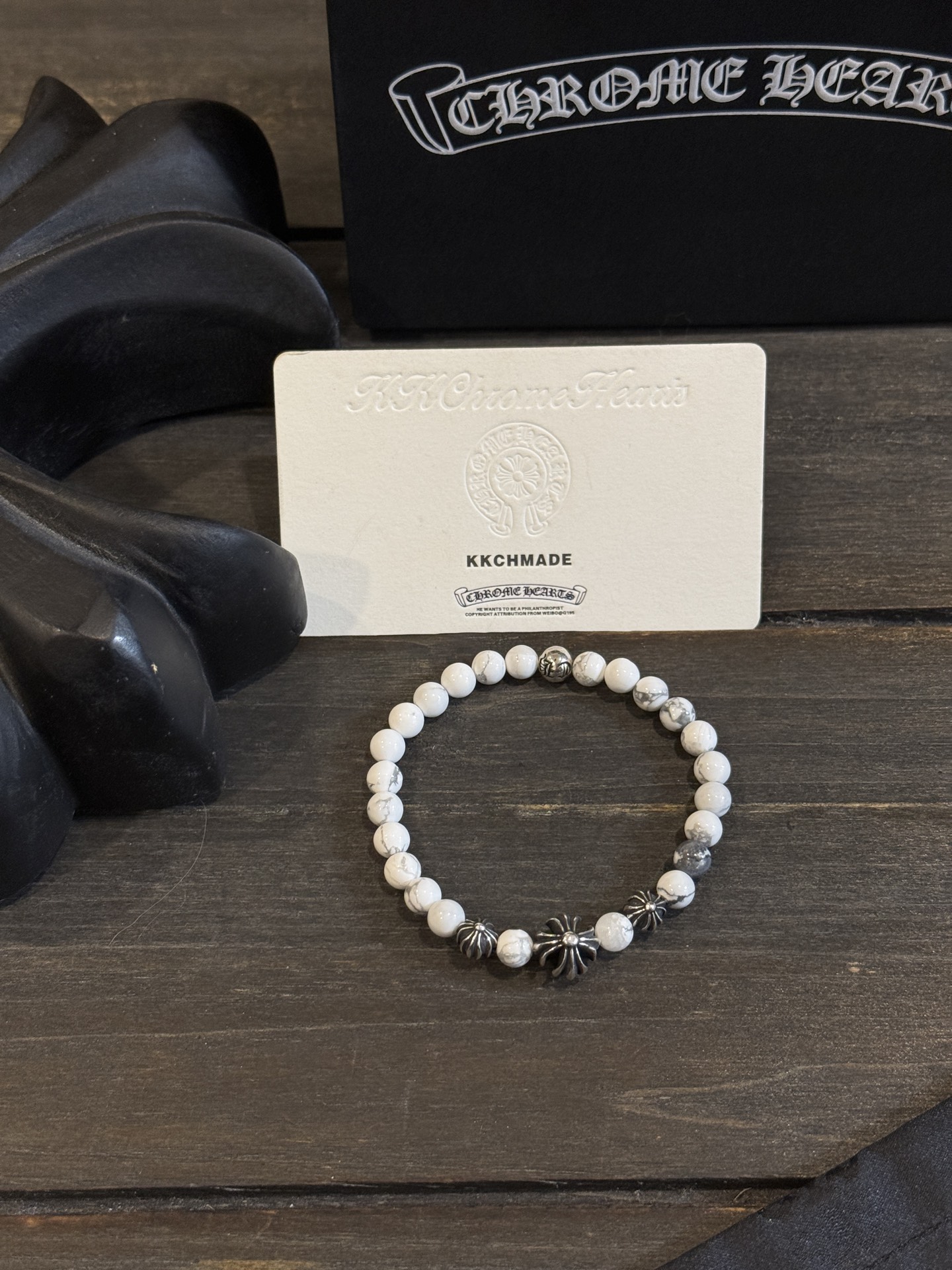 Customer order: White agate 4-silver bead bracelet