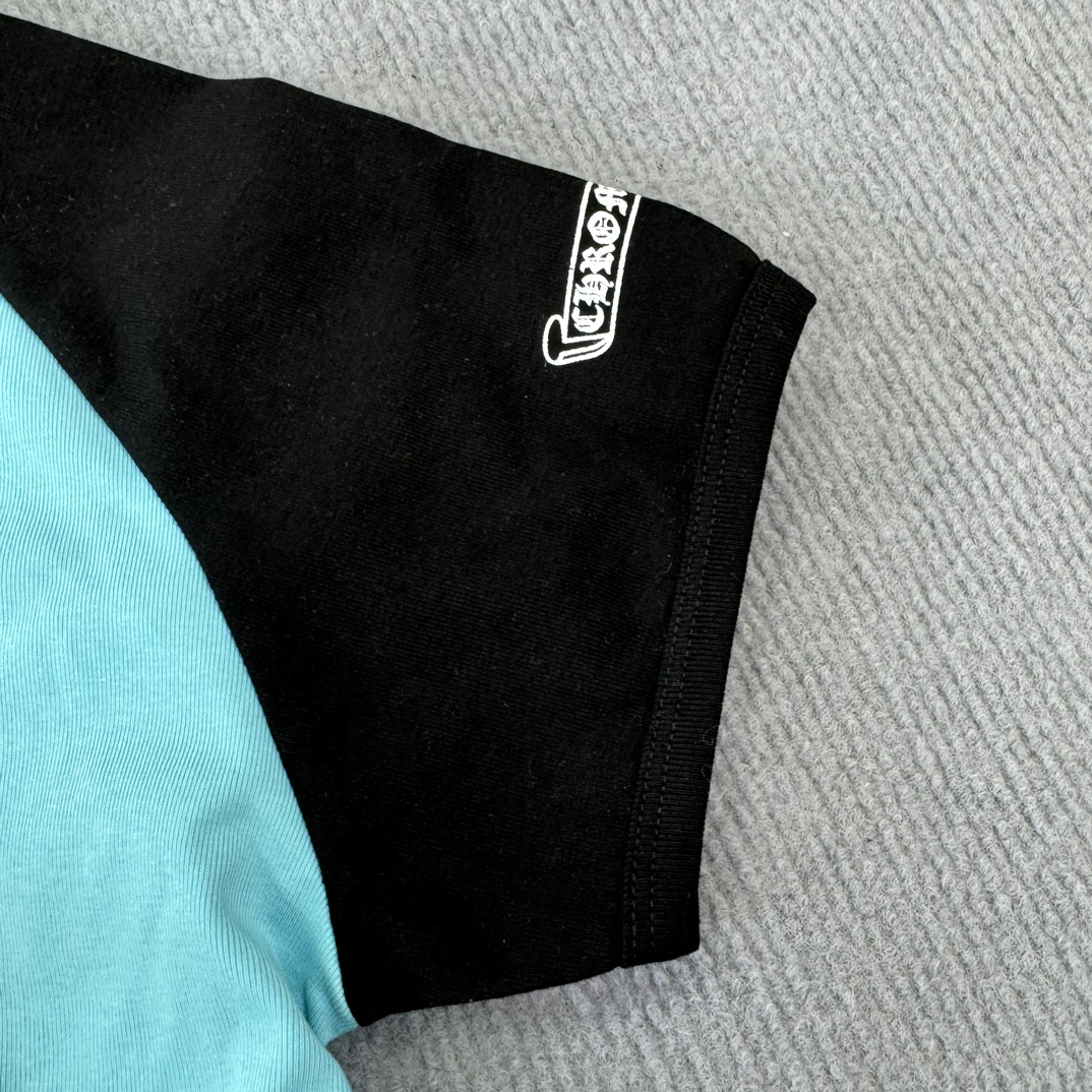 Chrome Hearts Deadly Doll Print Women's Short-Sleeve T-ShirtMade with stretch ribbed fabric, color-blocked design flatters skin tone, imported ink printing!Sizes: S, M, L