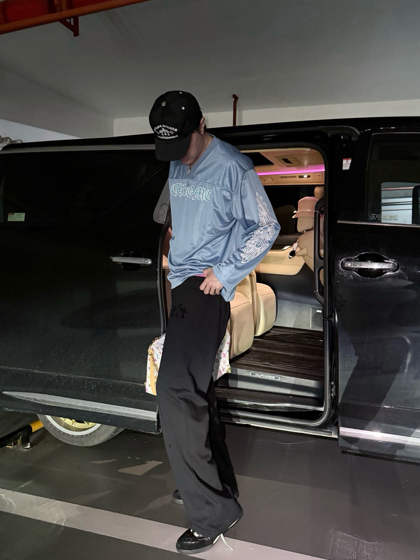 Chrome Hearts Grey Flocked Three Cross Casual Sweatpants. Custom-woven and dyed chunky knit loose fabric, segmented cut. Uses the same electrostatic flocking process as the finished garment, not the usual die-cut process; the color may vary depending