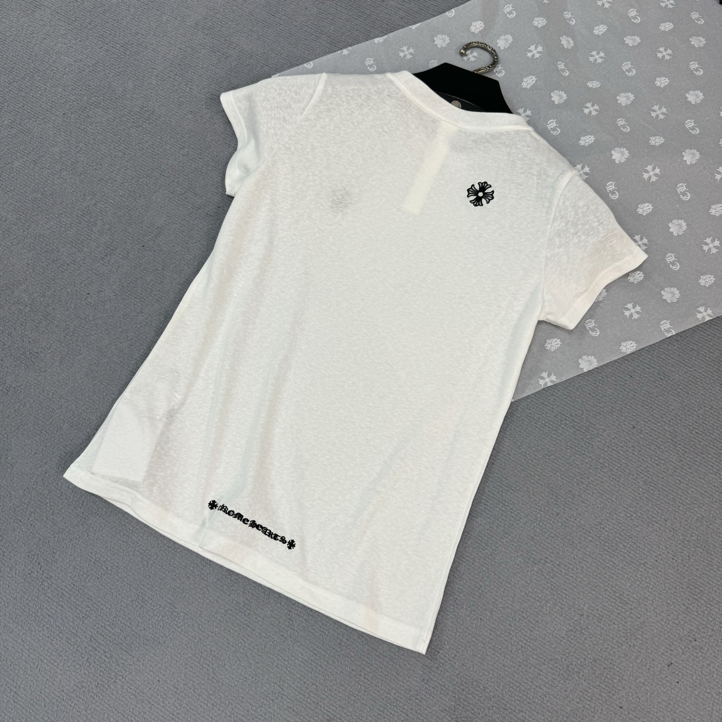 Chrome Hearts GRP Y Embroidered Slim Fit Women's Short-Sleeve T-ShirtCustom-knitted 160g high-sheer pure cotton fabric, 3D embroidered details, in stock and ready to shipSizes: S M L XL