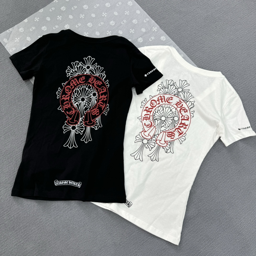 Chrome Hearts Popular V-Neck Women's Horseshoe Cross Short-Sleeve T-ShirtMade from custom-dyed pure cotton, soft and delicate, with matching neckline sizesSizes: S, M, L