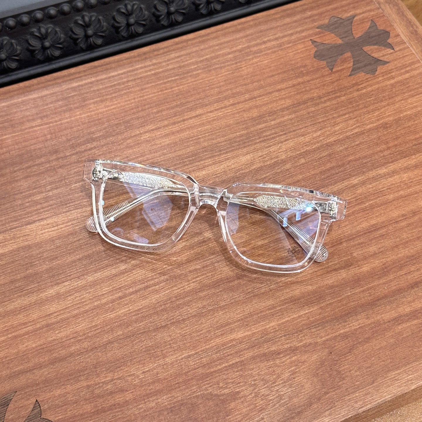 CH Eyeglasses Model: AMBIDIXTROUSSize: 53-21-151