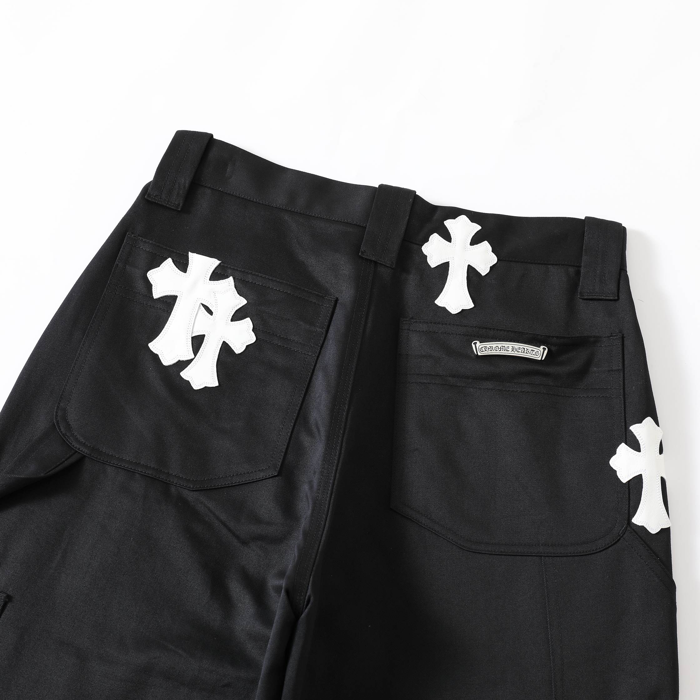 CH Blue and White Cross Cargo Pants, unisex style. Made with double-strand combed cotton yarn. Minimum order quantity 3000 yards. Custom production lead time two months. Attention to detail is paramount. To enhance the fabric's luster and texture, im