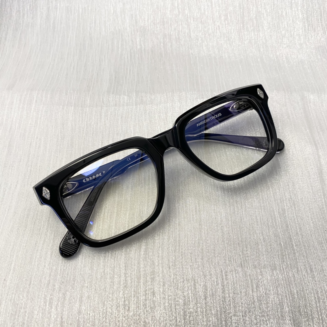 [Annual Mega Release] Those who frequently follow my WeChat Moments should know that I purchased these glasses from a reseller last April. The manufacturing process was extremely complex, taking a full year and dozens of revisions, wasting many molds