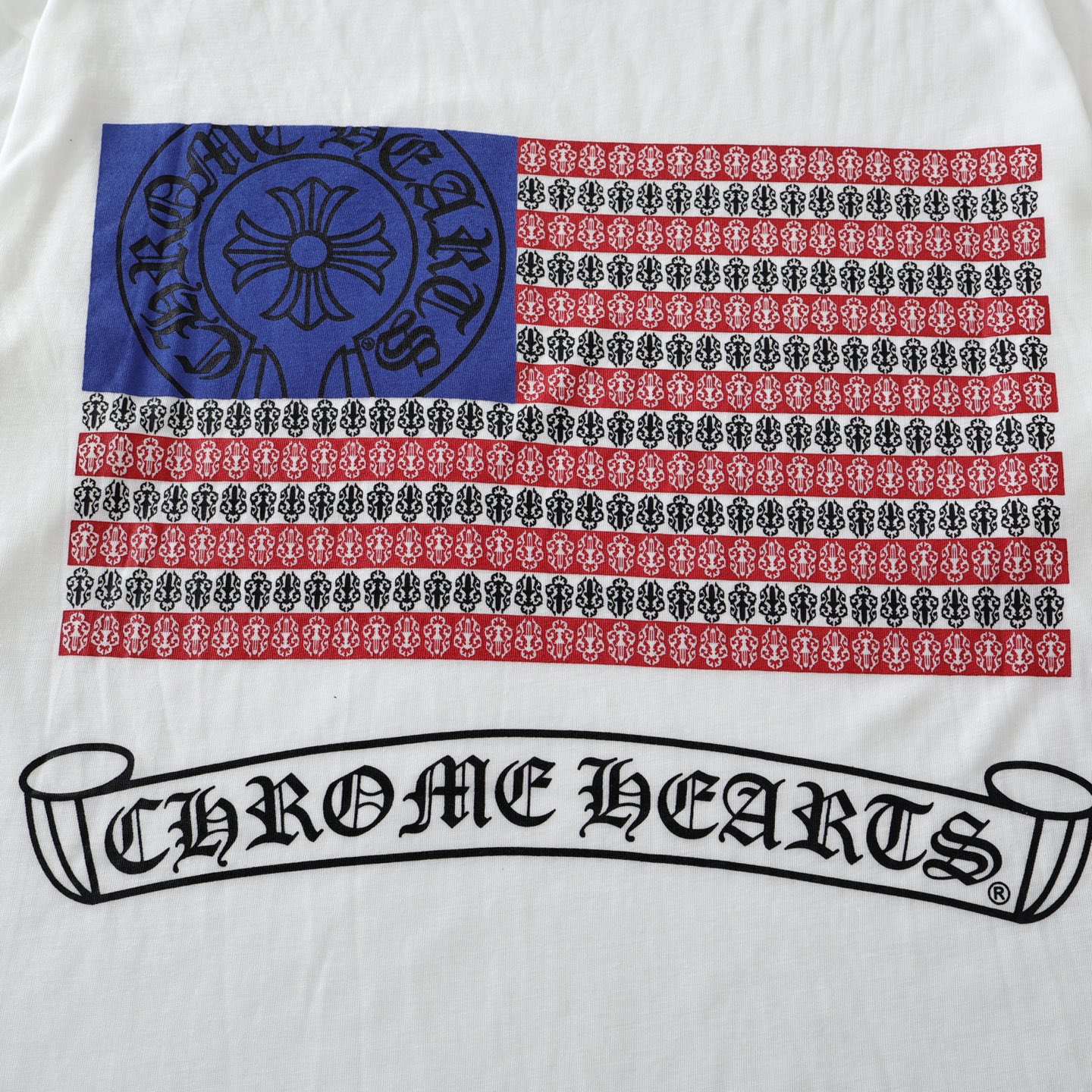 CH's new five-star flag lightweight sun-protective long-sleeved shirt. Two colors and all sizes are now available. The fabric is 130g 20% ​​linen and 80% polyester. The print uses an imported Israeli printing machine with heat transfer printing techn