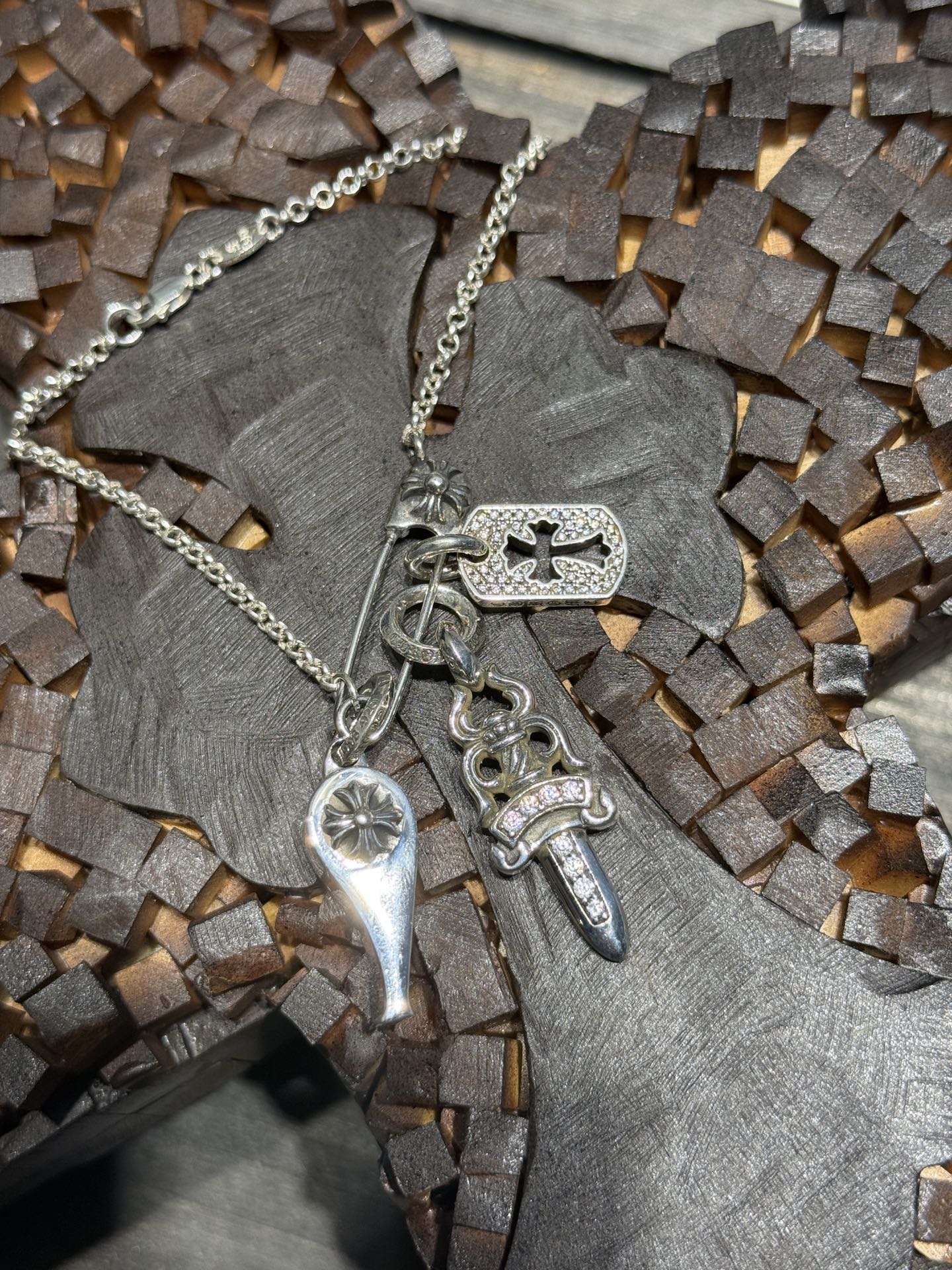 Customer Order 🔝 Full Rhinestone Brooch Set 💎 Cross Whistle + Full Rhinestone Sword + Full Rhinestone Dog Tag