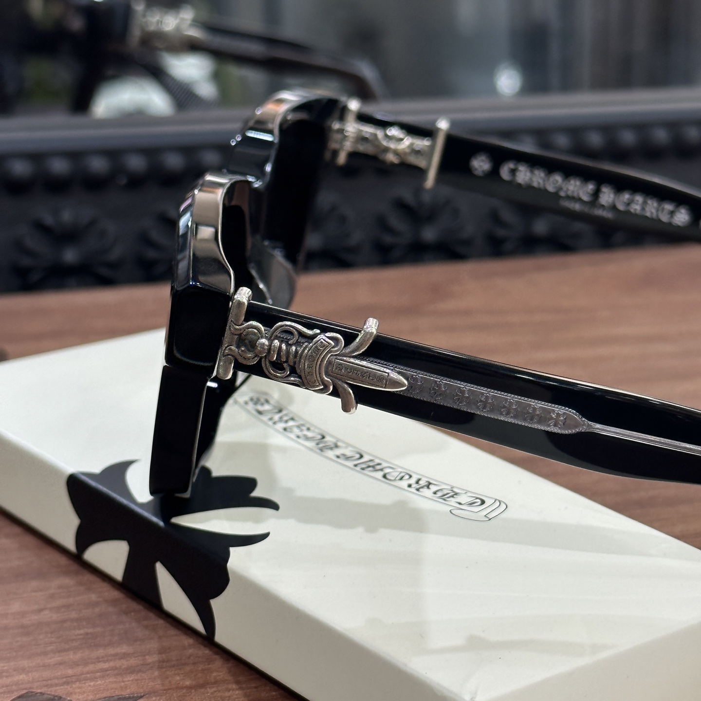 CH Sword Sunglasses - Black & SilverModel: VAGILLIONAIREMaterial: 925 Sterling SilverSize: 54-19-152Italy imported acetate, 925 sterling silver, sword logo. A must-have for summer, these sunglasses look incredibly stylish.