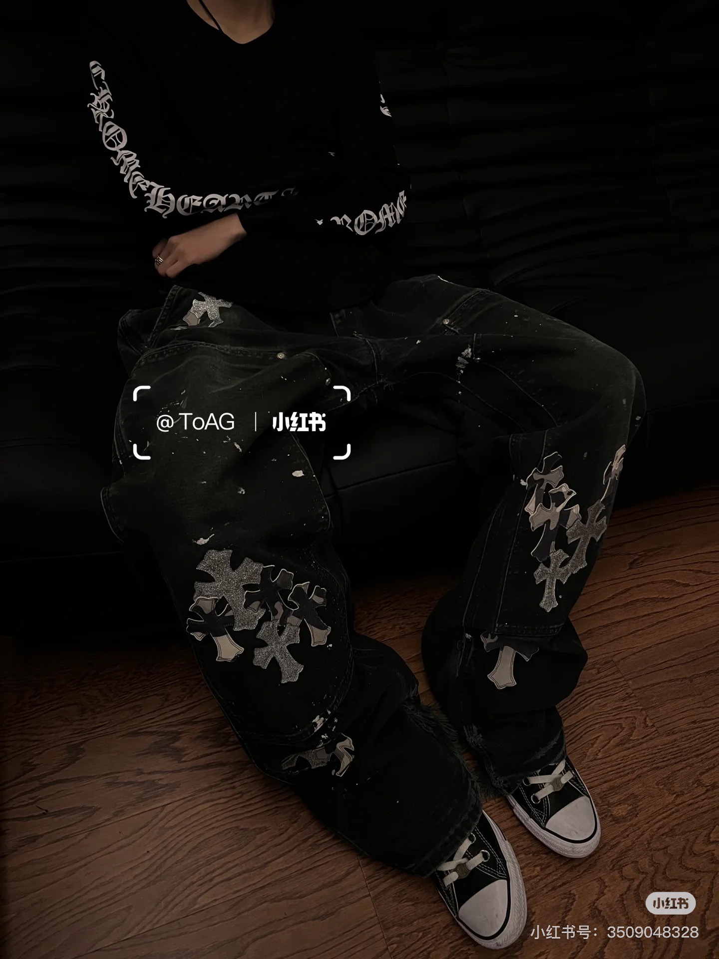 Chrome Hearts Vintage Quick-Drying Long-Sleeve ShirtSuper soft and comfortable fabricThis is an Old Chrome Hearts Crush Logo T-Shirt (it's not faded, it's part of the original design). Sizes S-XL