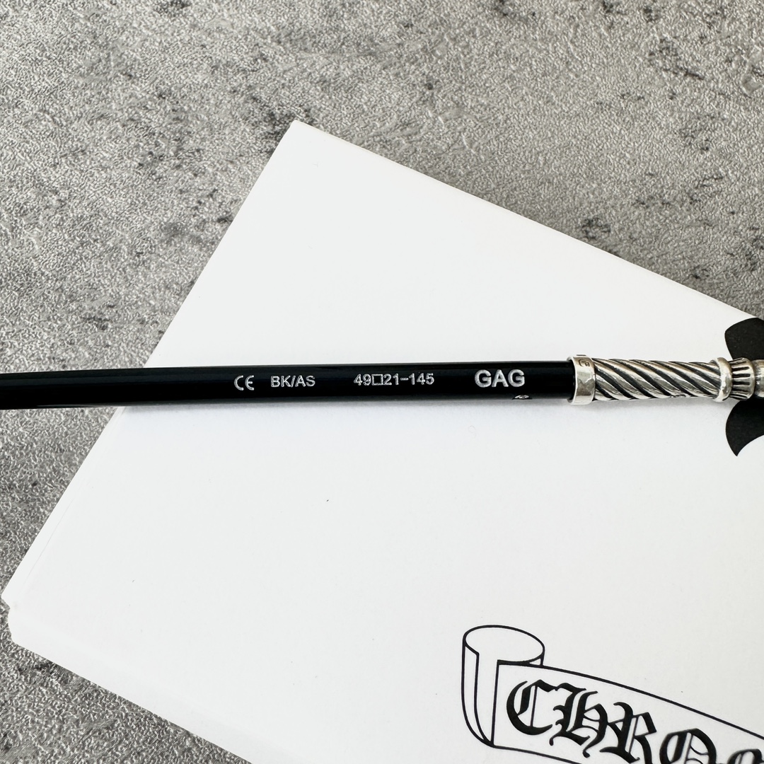 Chrome HeartsGAG Sterling Silver Eyeglass FramesExclusive online, Black Silver, Italian Imported MaterialsOriginal Price: ¥12400 (Authentic), VIP Price: ¥9300Developed with 925 Sterling Silver Frames, 1:1 High-Replica, TITANIUM IP, Genuine Japane