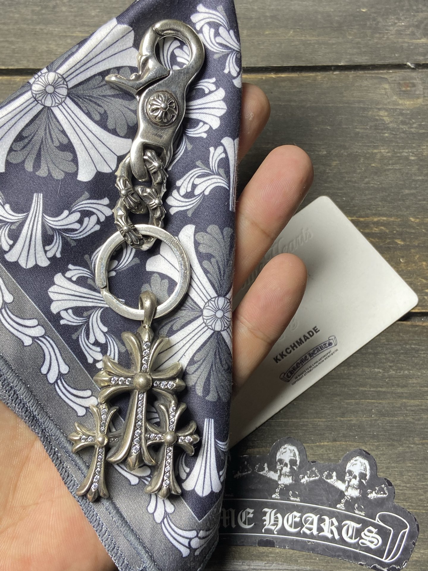 Full-Deck Thirty-Word Keyring Half-Flower Keyring