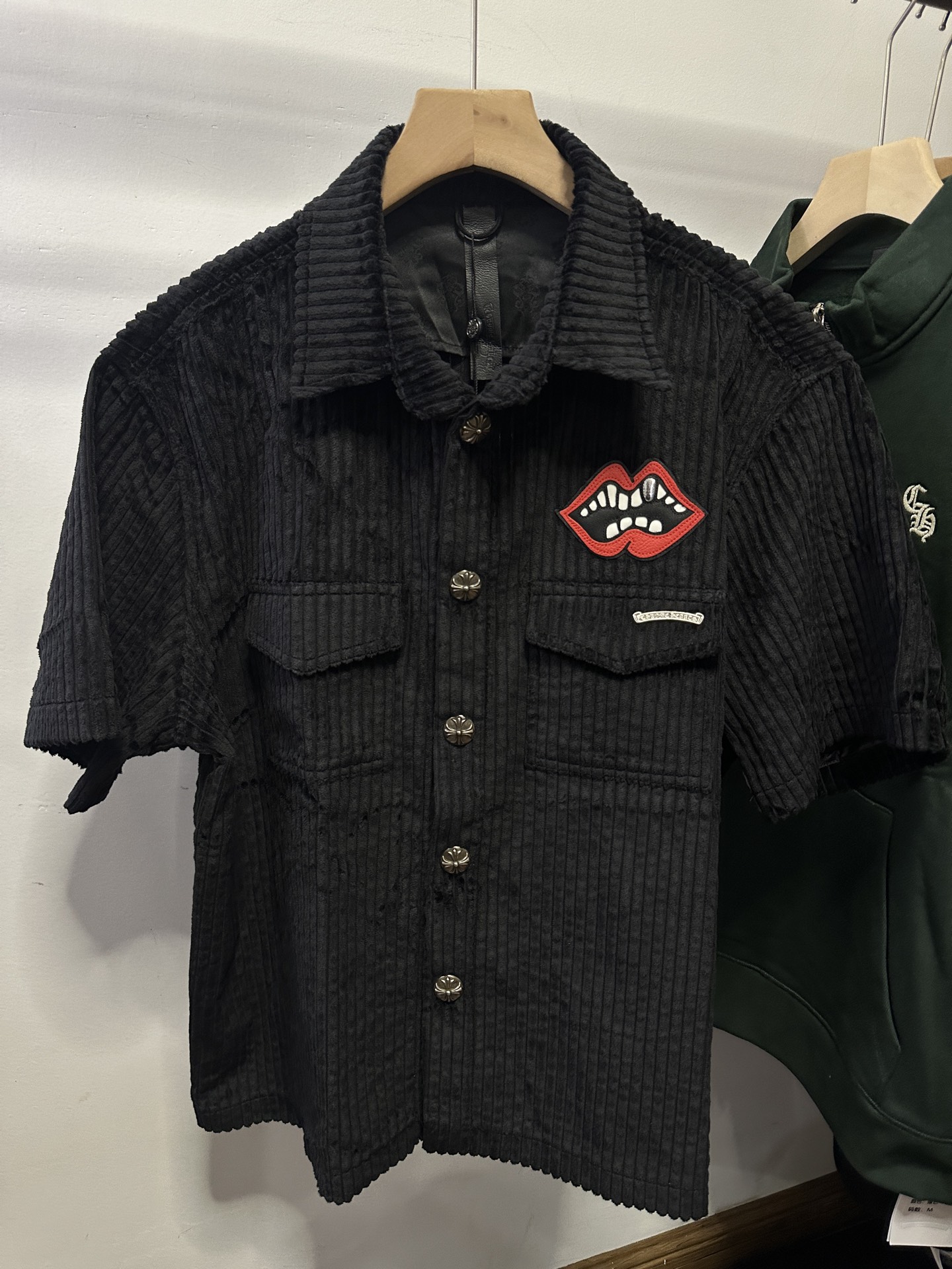 Chrome Hearts Exclusive Mattyboy Red Lips Corduroy ShirtHardware is original molded and silver-plated. Lining is identical to the authentic product.Sizes S-XL