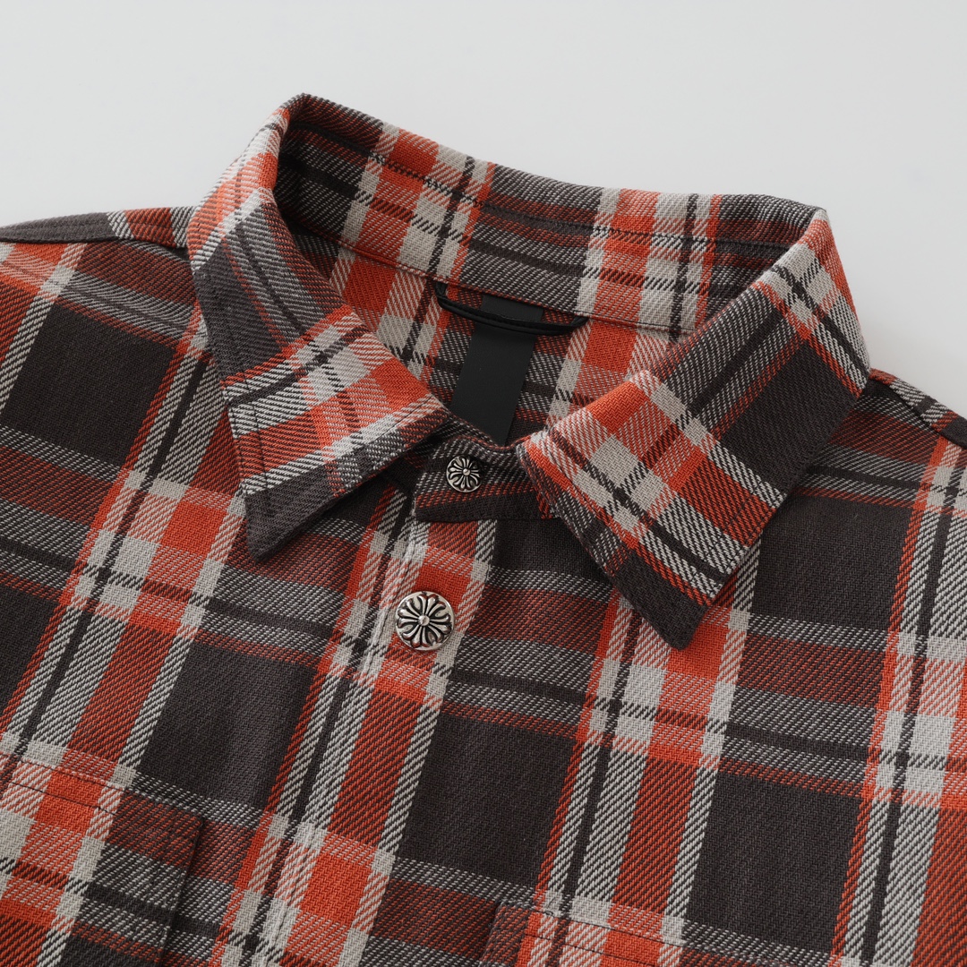 CH's new yellow-orange flannel plaid shirt is now available in all sizes. Made with 11-count double-ply 240g (260g after washing) cotton blend flannel, featuring a brushed front, laser infrared positioning, hand-cutting, and precise alignment. Includ