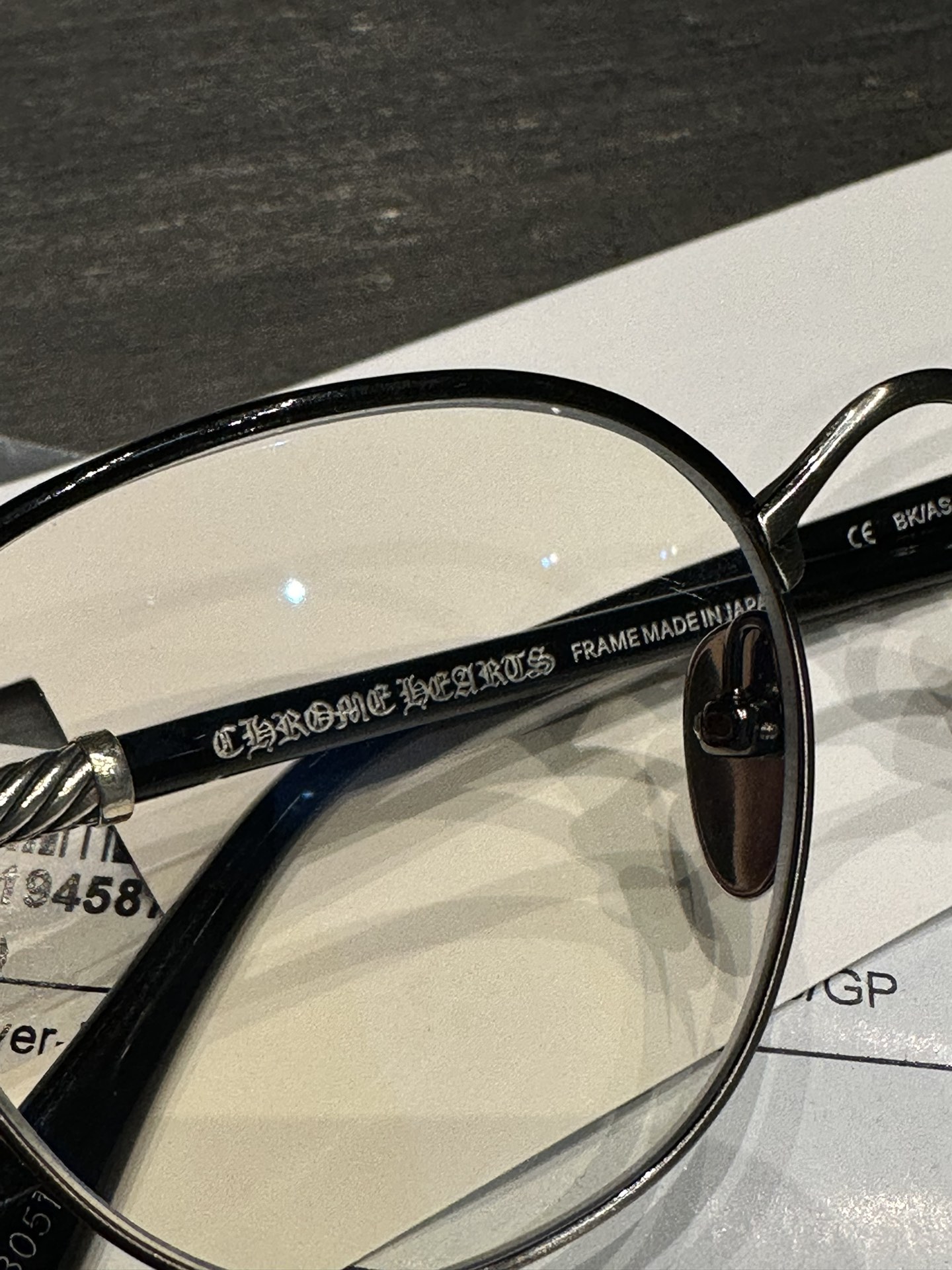 Chrome Hearts GAG EyeglassesExclusive silver version GAG eyeglasses, perfectly replicating details.We previously made a batch of silver version glasses, and recently some customers have been requesting them again.So we're making another batch!