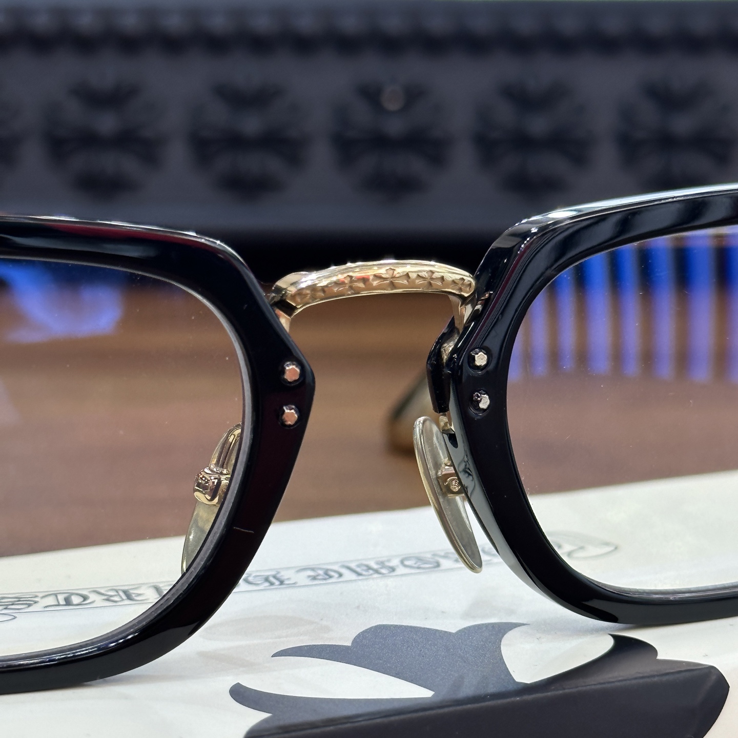 CH Sword Eyeglasses Model: CLOACOSize: 53-22-145