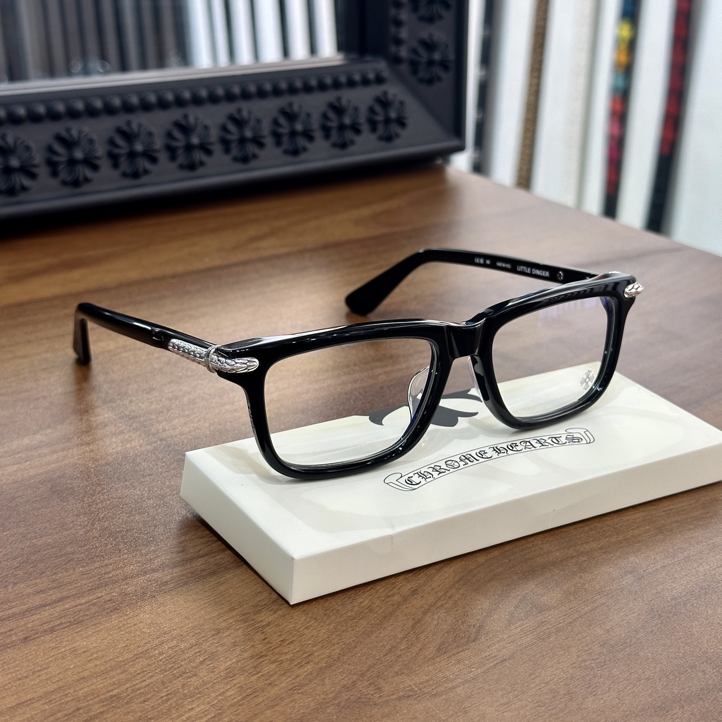 CH Eyeglasses Model: LITTLE DINGERSize: 54□18 152