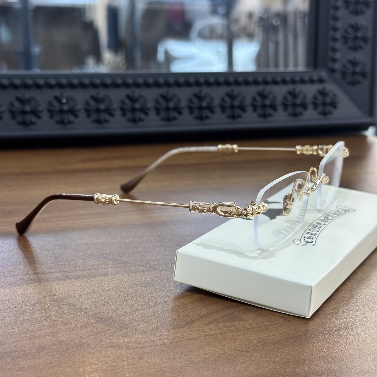 CH Rimless Glasses Model: Pills III Size: 55-20-144