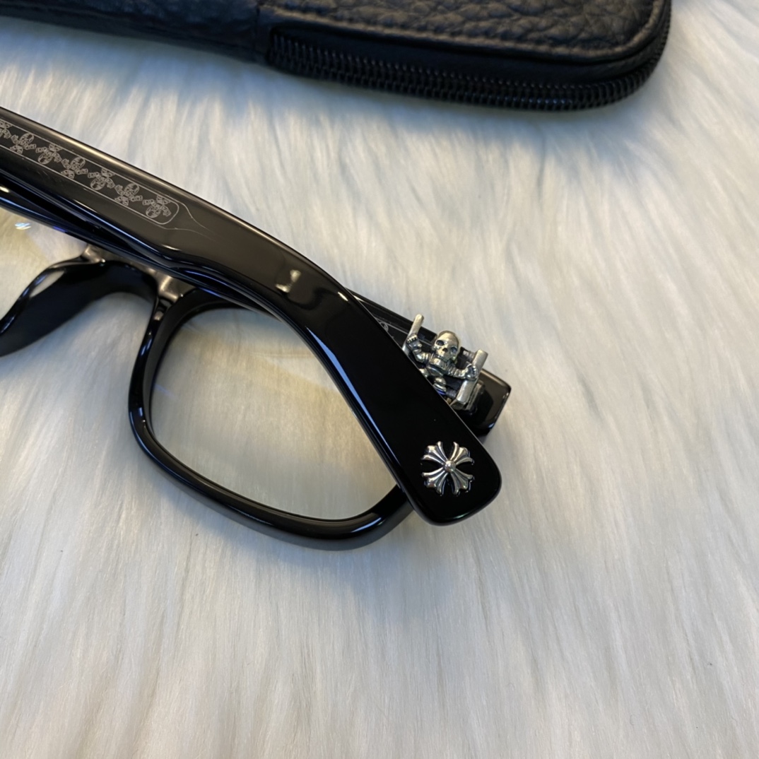 【Chrome Hearts Silver Accessories - Silver Skull Glasses】Finally shipped after 5 months of development. Accessories are identical to the authentic product, made of 925 sterling silver. Leather packaging. Retail price: 9000+ RMB.