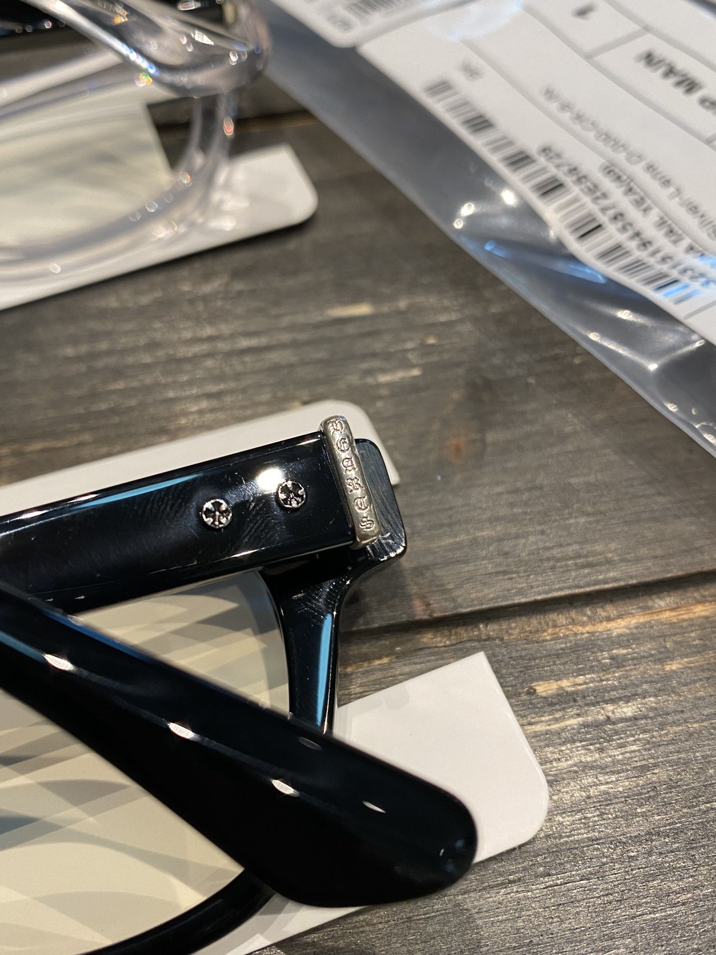 Chrome HeartsJENNATAILYEA Long Cross Glasses925 Sterling Silver, Imported Acetate, Large Frame, Perfect for a Natural Look, Suitable for Both Men and Women, Simple and Elegant, Multiple 925 Sterling Silver Adornments, Very Luxurious, 1:1 Replica