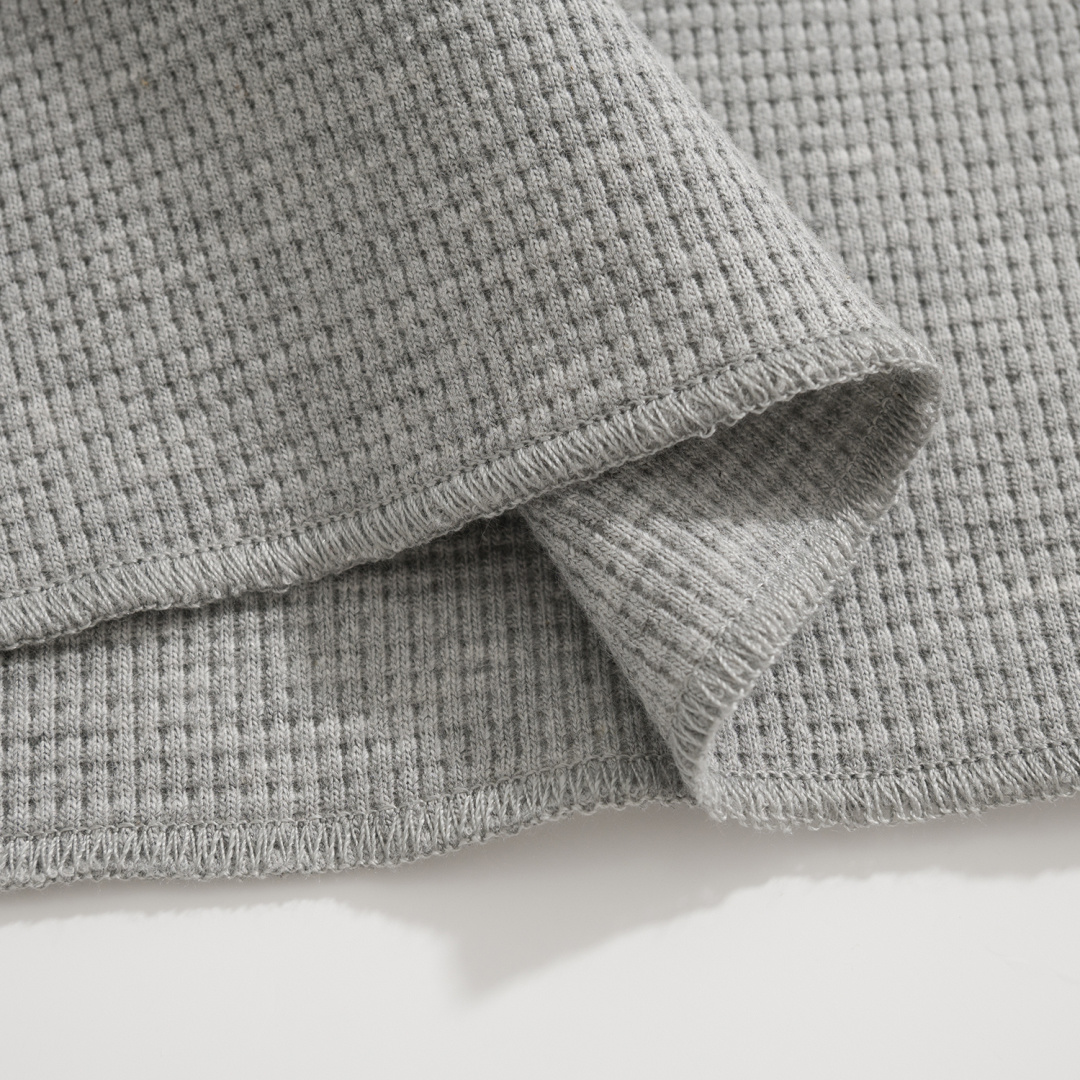 Chrome Hearts 2025 Spring/Summer Waffle Long-Sleeve T-ShirtA perfect blend of classic and innovative design, showcasing individuality with Chrome Hearts' iconic Sanskrit logo. Sizes S, M, L