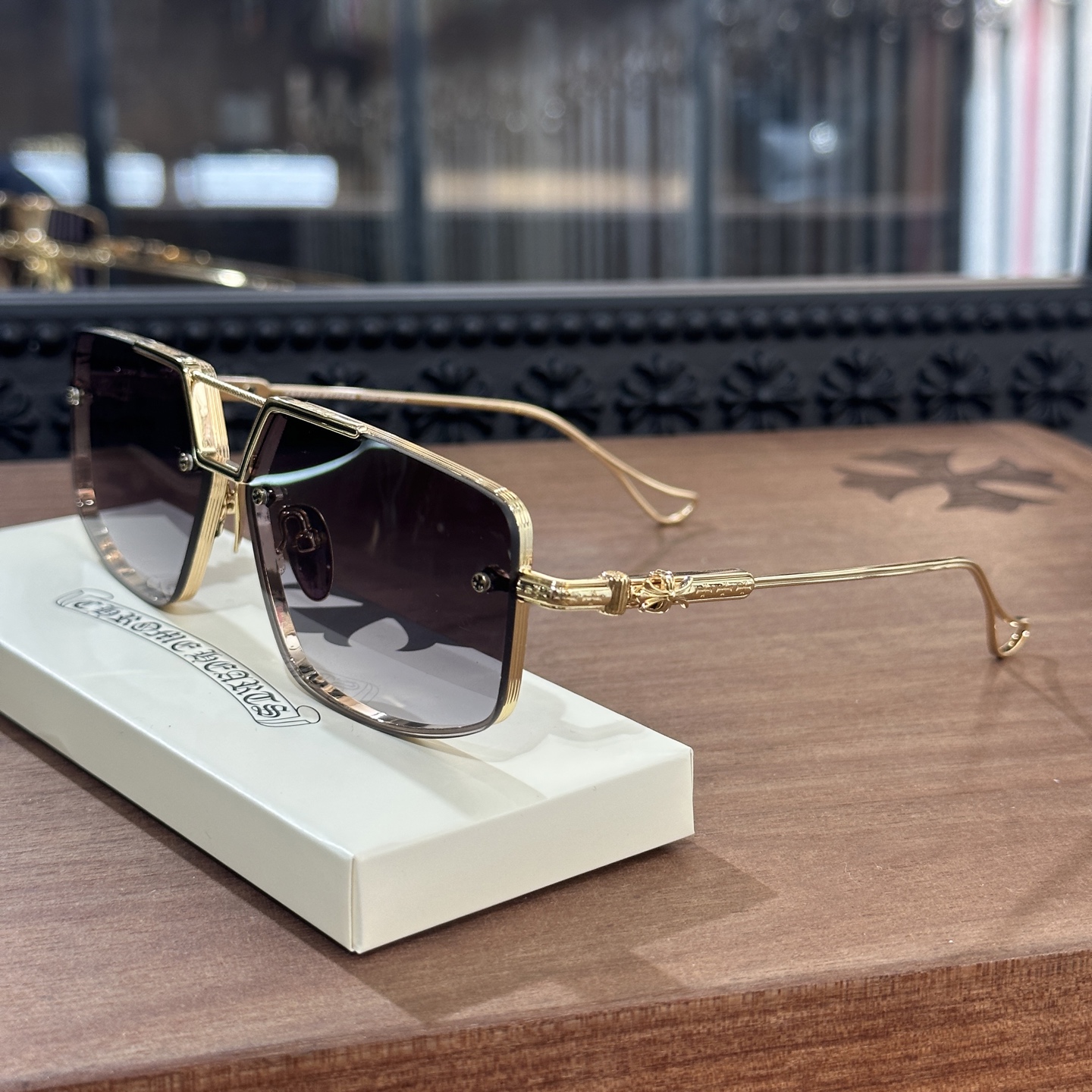 CH LOVEROD Aviator SunglassesSize: 60cm x 13-143cm