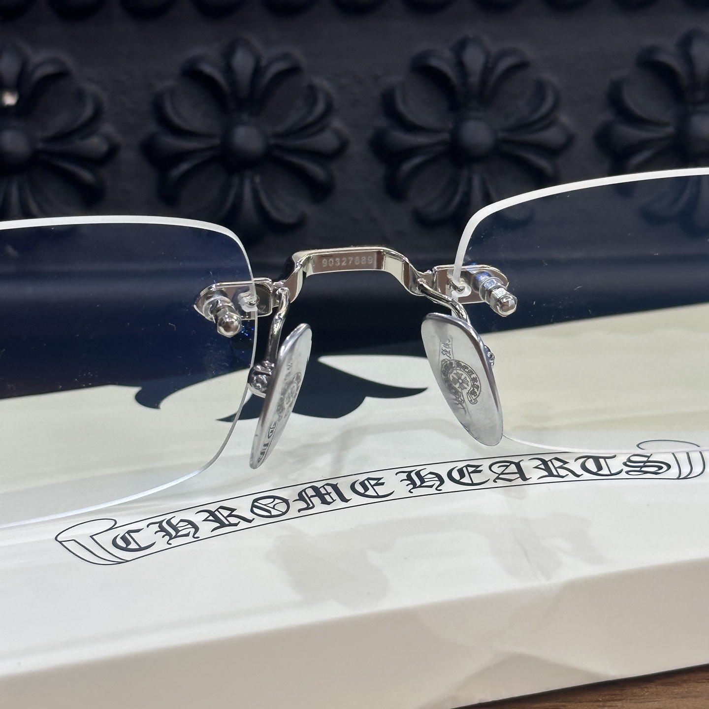 CH Rimless Gold-Wire Eyeglasses Frame Model: SOFFFFFFFFERS IISize: 54-21-148