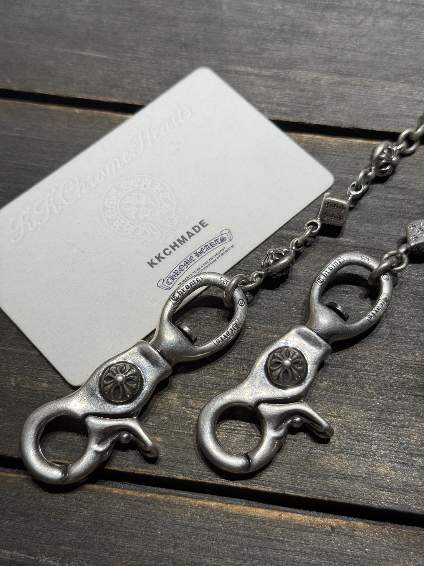 Double-headed lobster buckle, God of Gamblers dice trouser chain, limited stock available.