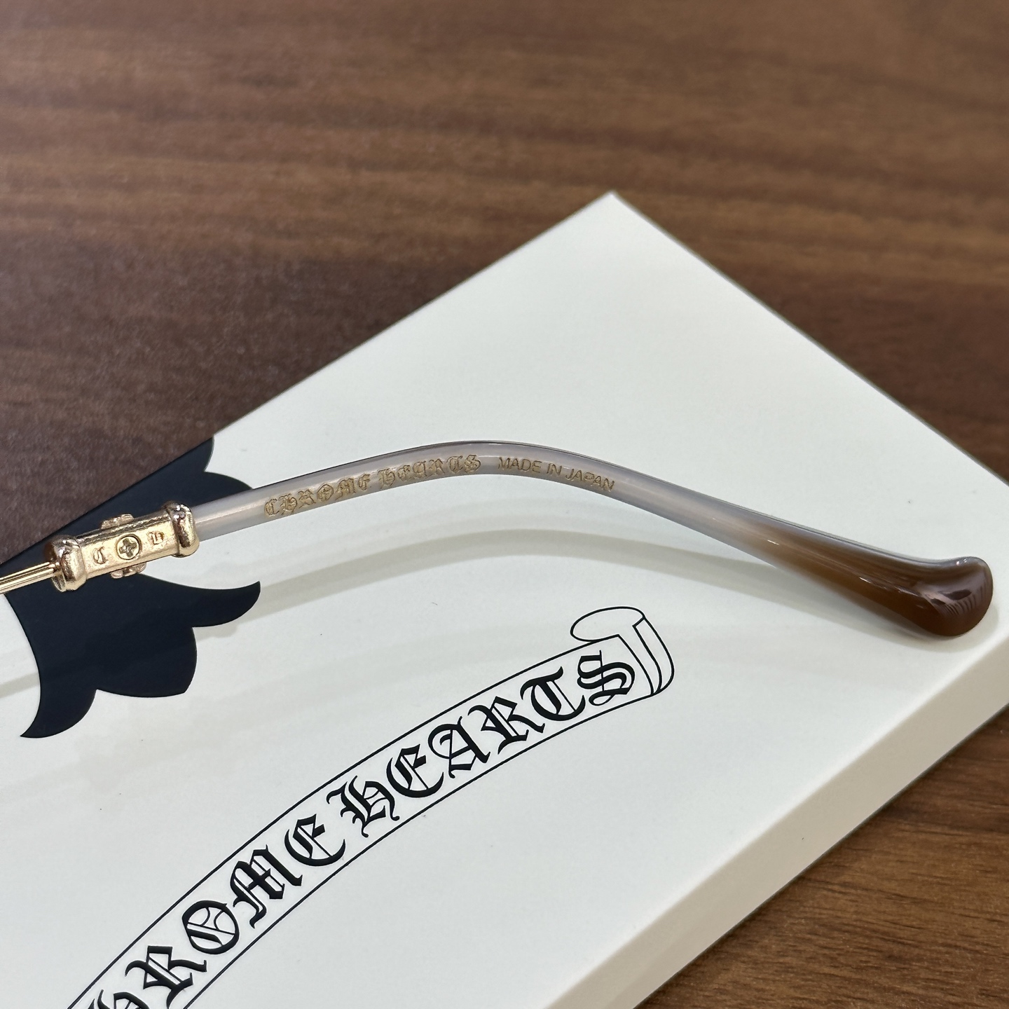 CH Rimless Glasses Model: Pills III Size: 55-20-144