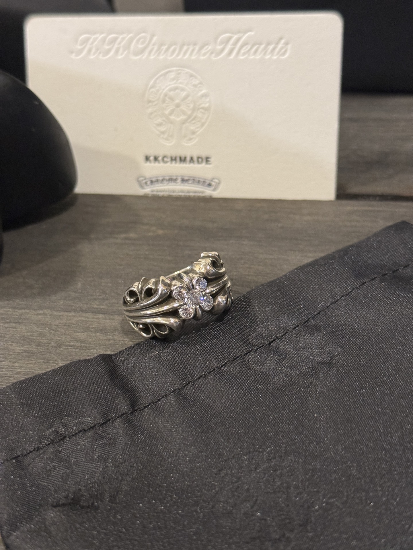 Customer order: Sterling silver 5-diamond K&T ring