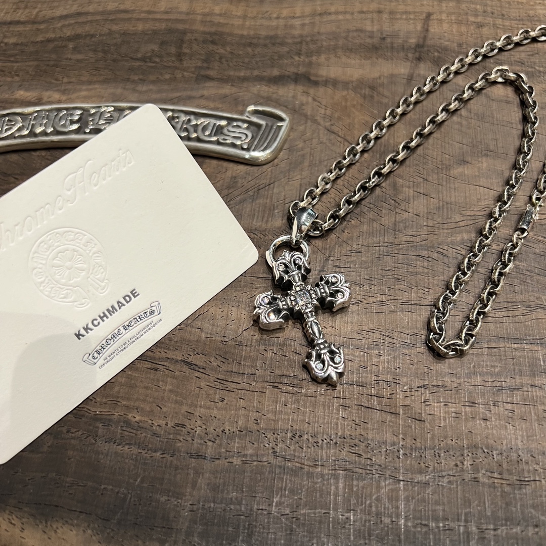 Customer order 📸 Moissanite full diamond flame cross + PP letter chain