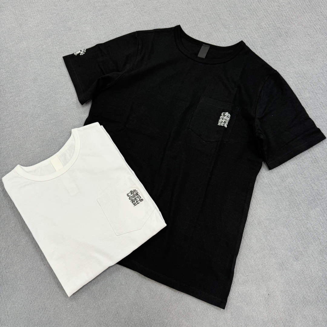 Chrome Hearts Sanskrit Embroidered Minimalist Short-Sleeve T-Shirt. Made from 210g pure cotton fabric, identical to the original design, soft and delicate. The embroidery has been adjusted three times to achieve the same size and fullness as the orig