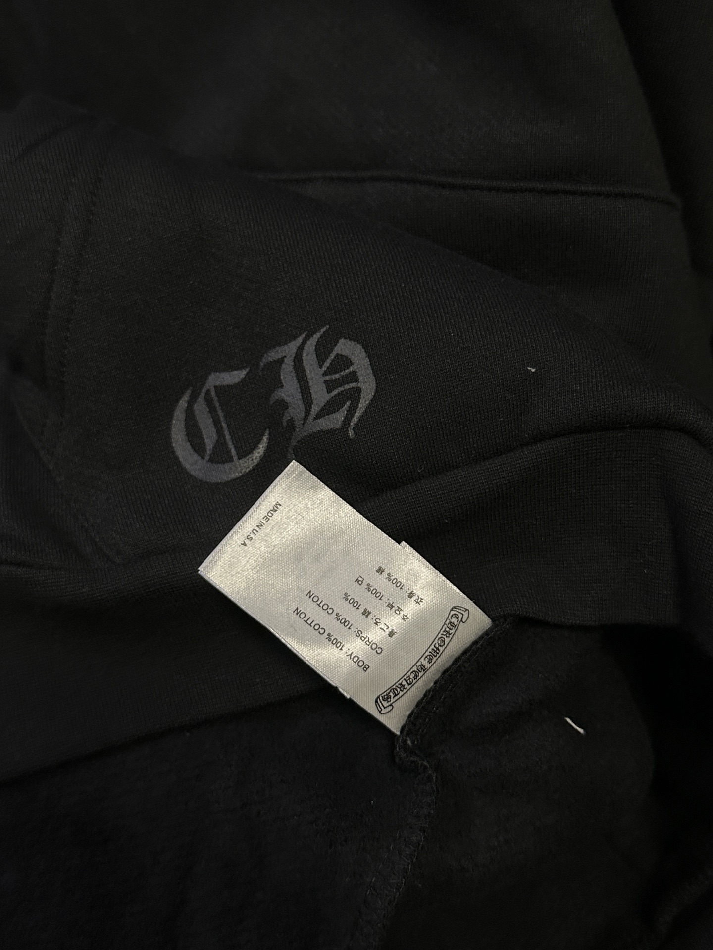 Chrome Heart Classic Black Horseshoe Floral Print Hooded SweatshirtThin Fleece LiningOriginal Print ProcessSizes S-XL