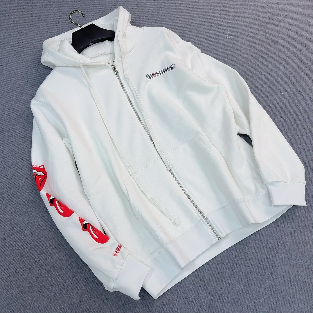 Chrome Hearts' latest CH X RollingStone Las Vegas exclusive, Rolling Stone zip-up sweatshirt.Made of 42-count 380g pure cotton, with imported ink and gold glitter printing for a three-dimensional effect. Perfectly customized for your needs!Sizes: