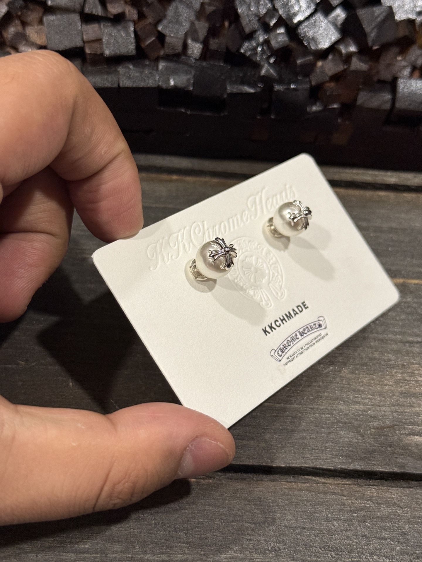 Miki x CH Century CollaborationShort Cross Flower Pearl Stud Earrings 🆕