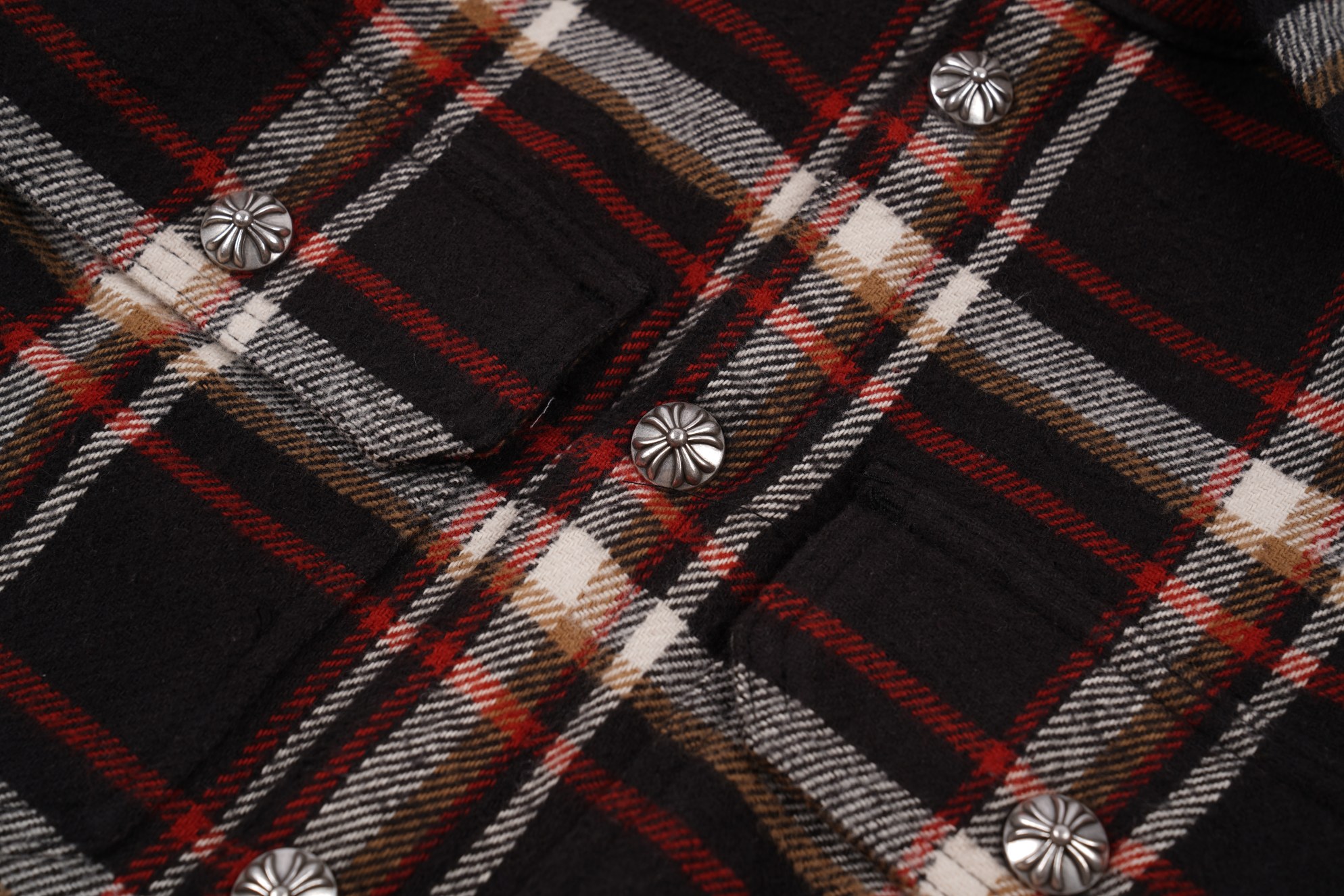 CH Chrome Hearts 22ss Flannel Plaid Shirt Jacket. 100% cotton plaid exclusive custom-woven fabric. Custom fabric production has a long lead time; minimum order is 1000 meters! Brushed feel, requires special washing treatment later (not market fabric)