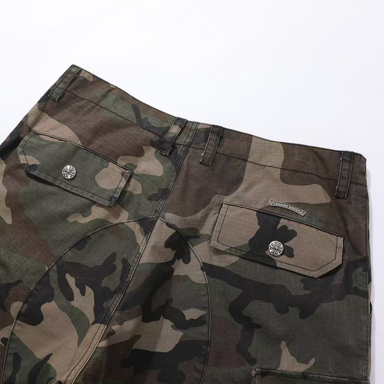 CH Chrome Hearts Cargo Camouflage PantsFurniture: Custom-woven and dyed 100% cotton checkered fabric. Checkered size matches YB (original label). ⚠️Not a common market product. YB 1:1 custom-made silver buckle. ⚠️Not a common market product. Custom