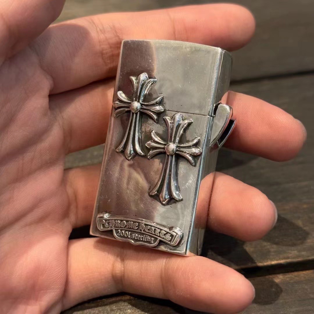 𝐂𝐡𝐫𝐨𝐦𝐞 𝐡𝐞𝐚𝐫𝐭𝐬 teardrop cross lighter