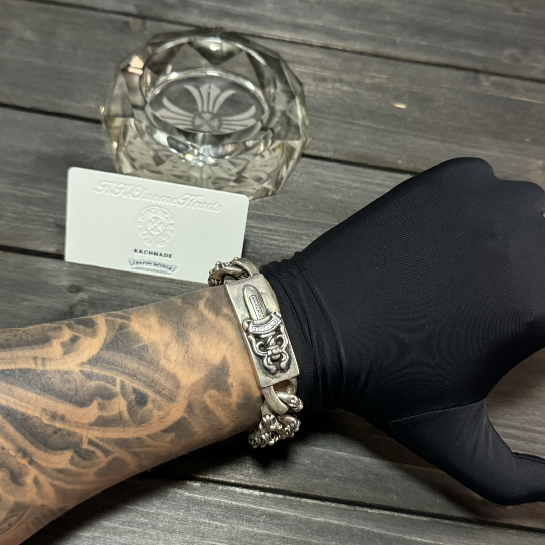 Customer order: Full-flower sword and lobster clasp large bracelet