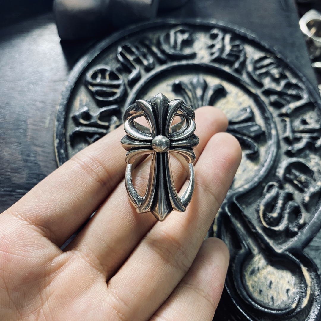 Authentic KK Chrome Hearts ring, long openwork cross flower design.