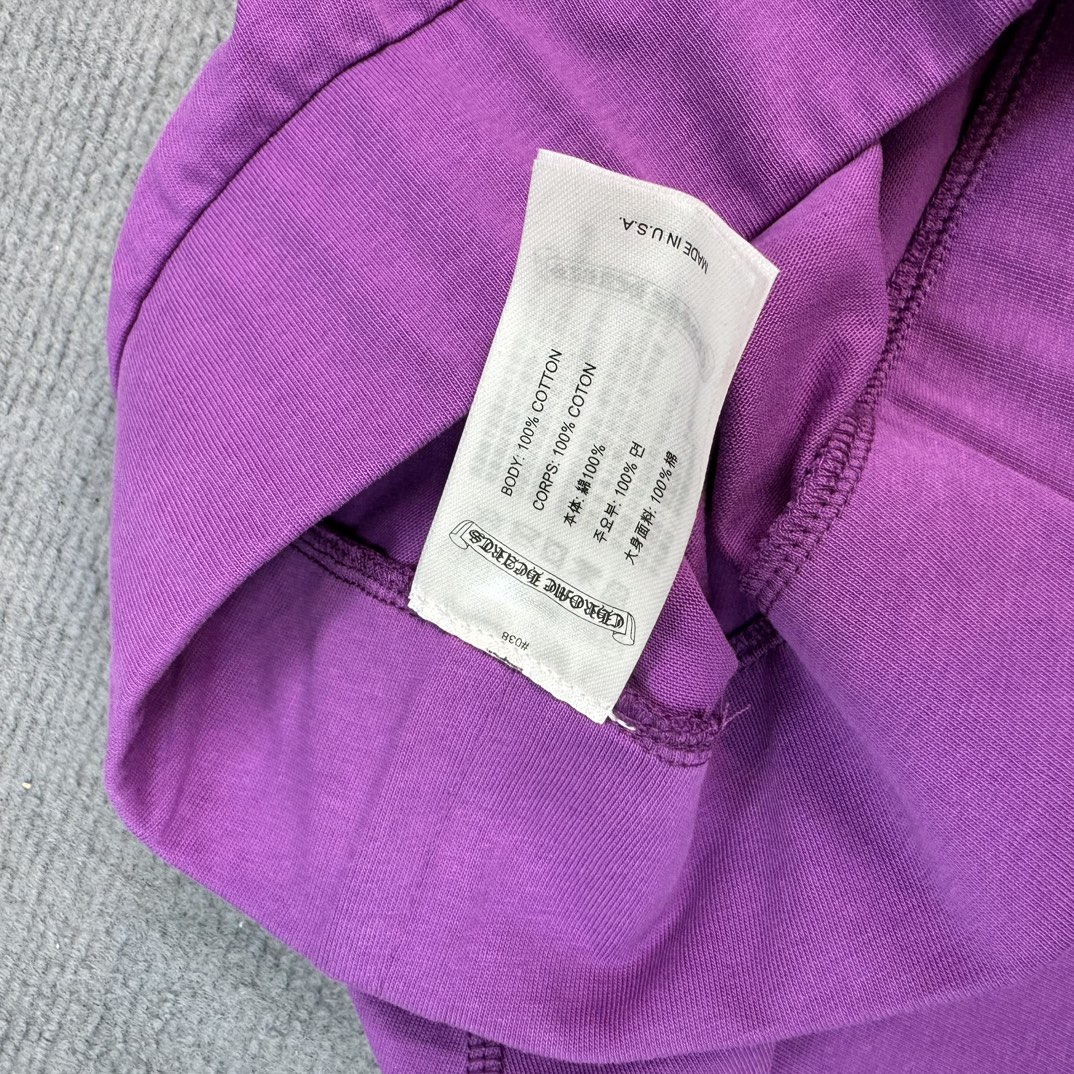 Chrome Hearts latest purple dress. Made of 180g pure cotton fabric with custom-dyed fabric and imported ink 3D printing, unlike other mismatched versions on the market. In stock and ready to ship. Sizes: S, M, L