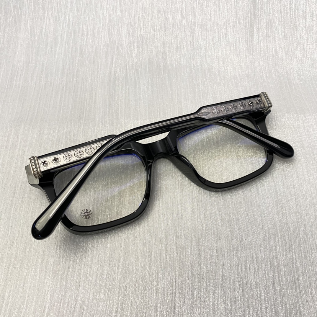 [Annual Mega Release] Those who frequently follow my WeChat Moments should know that I purchased these glasses from a reseller last April. The manufacturing process was extremely complex, taking a full year and dozens of revisions, wasting many molds