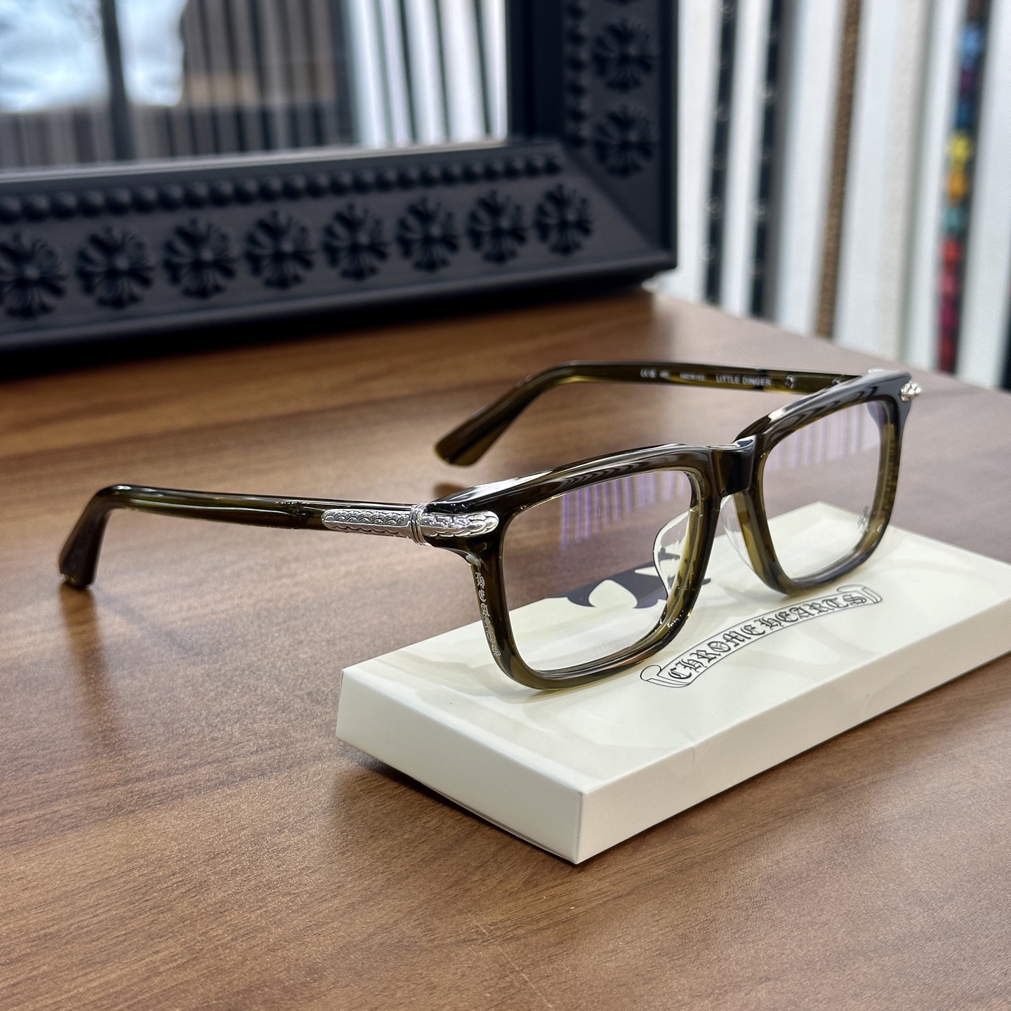 CH Eyeglasses Model: LITTLE DINGERSize: 54□18 152