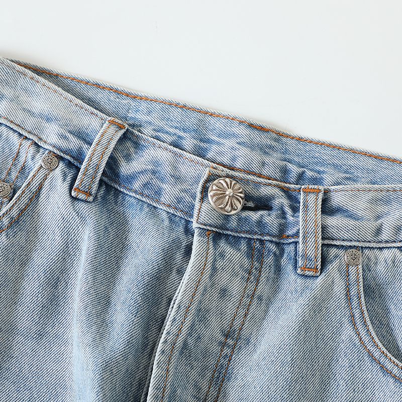 CH Rockheart Jeans; Ningdan 7x7 cotton all-coated denim, blue; Levies 501 sole; 19 genuine leather lambskin crosses in black leather; custom-made full set with genuine silver plating (not imitation silver!).