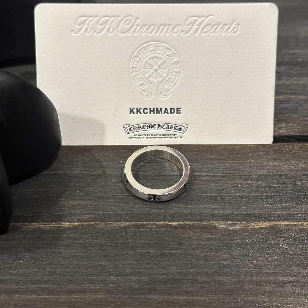 Ordered round cross flower ring, all sizes in stock.