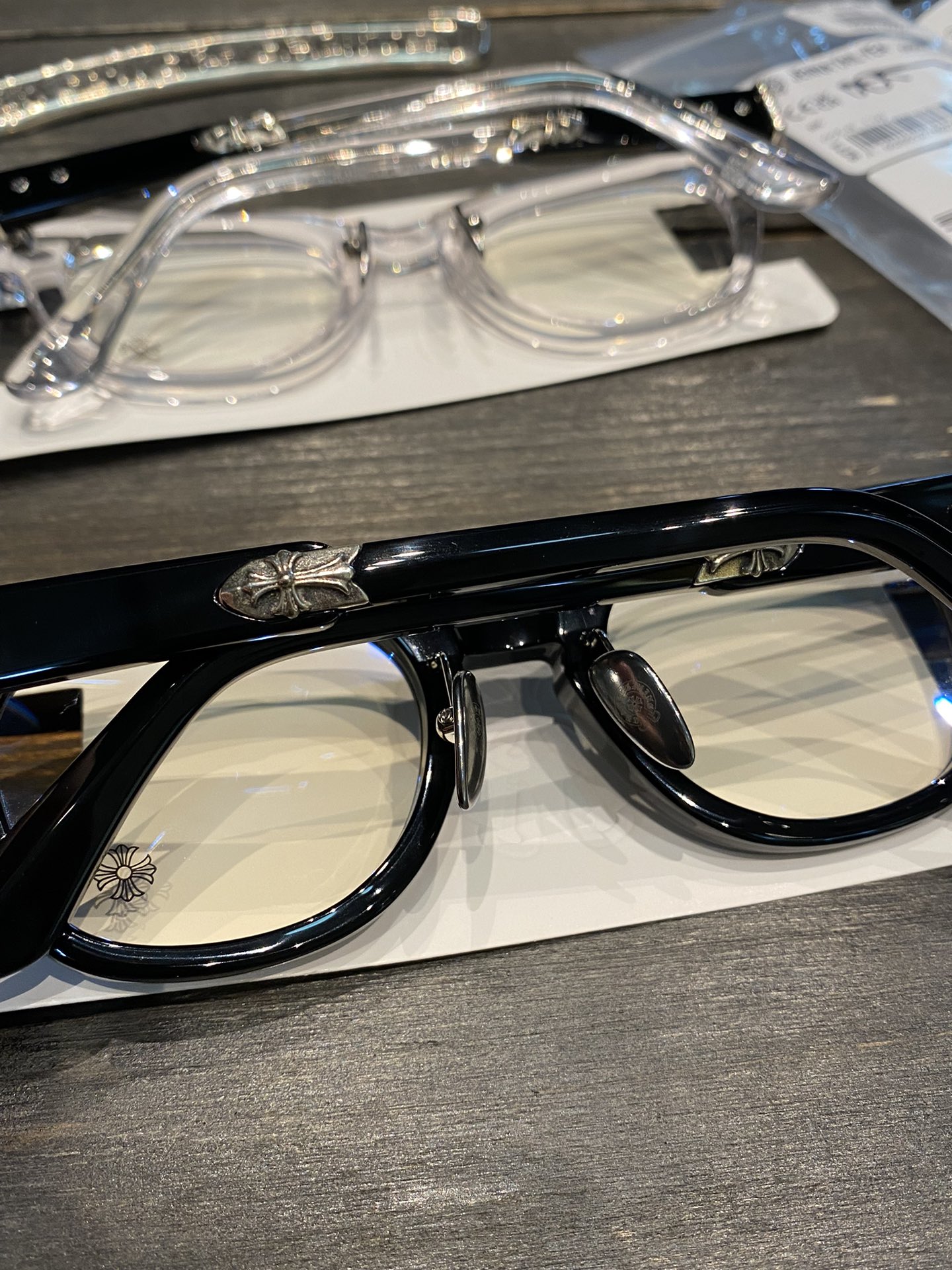 Chrome HeartsJENNATAILYEA Long Cross Glasses925 Sterling Silver, Imported Acetate, Large Frame, Perfect for a Natural Look, Suitable for Both Men and Women, Simple and Elegant, Multiple 925 Sterling Silver Adornments, Very Luxurious, 1:1 Replica