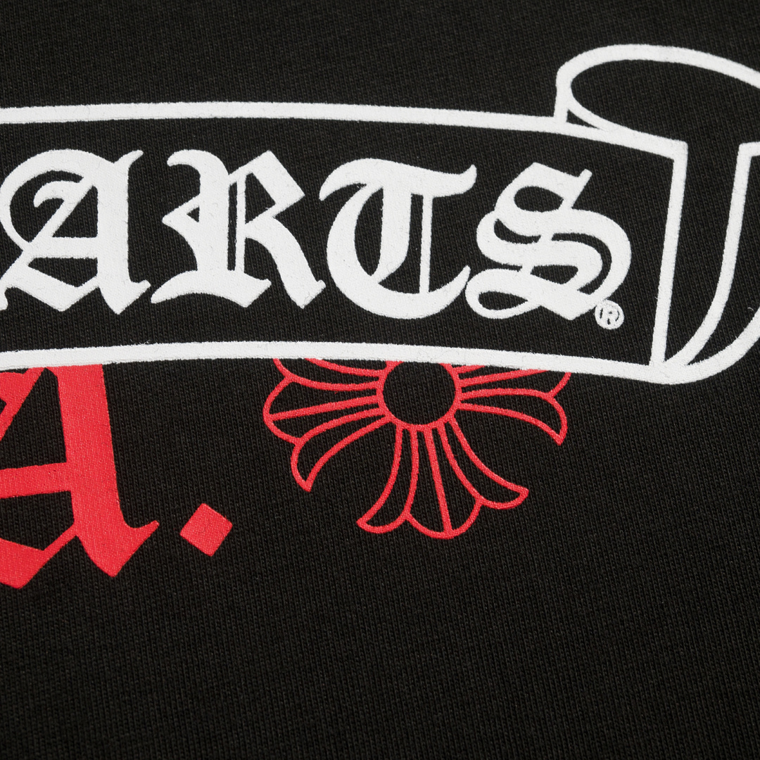 CH Chrome Hearts USA Exclusive T-ShirtThis item is made from 26-thread, 200g 100% cotton fabric, soft and breathable for ultimate comfort. The plastisol hand-printing process ensures vibrant, long-lasting colors and clear definition, showcasing uni