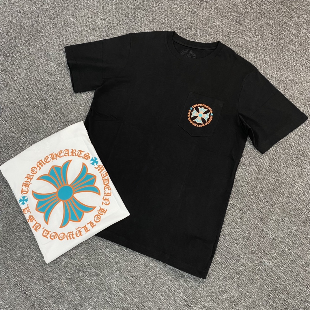 Chrome Hearts Miami Exclusive Orange Cross Short-Sleeve T-ShirtFurthermore, the fabric is custom-woven and dyed at 40% weave, 230g pure cotton, single-sided reactive dyeing. The entire garment features a hand-printed thermosetting ink, resulting in
