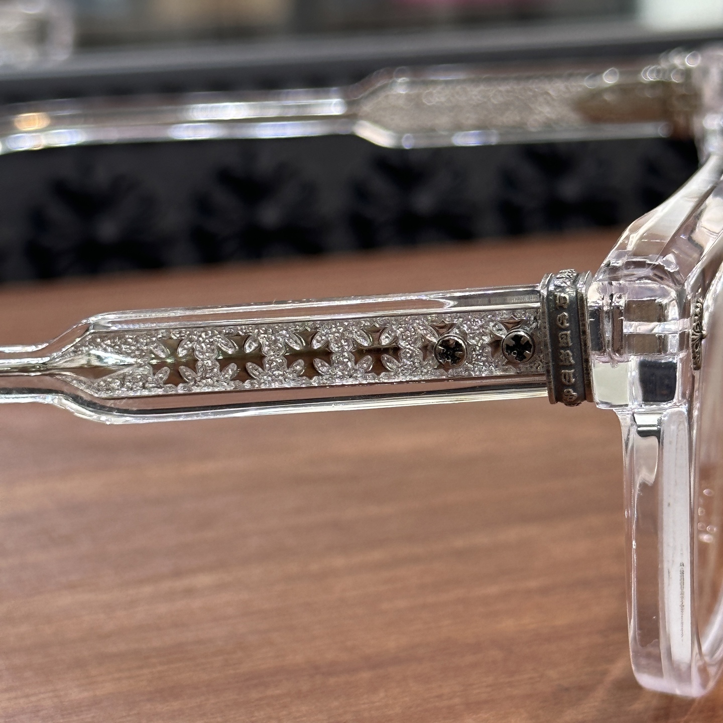 CH Eyeglasses Model: AMBIDIXTROUSSize: 53-21-151